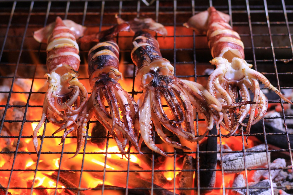 свинина с кальмарами рецепт в сковороде | Дзен