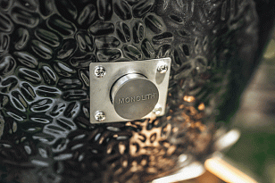 керамический гриль monolith junior red 2.0 на ножках для приготовления пищи Керамический гриль Monolith Junior Red 2.0 на ножках