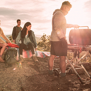 Гриль газовый на подставке Weber Traveler для приготовления пищи гриль газовый на подставке weber traveler