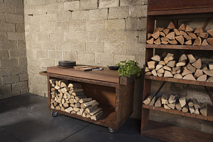 Мобильный разделочный столик OFYR 135 для приготовления пищи Мобильный разделочный столик OFYR 135 для сада