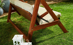 Качели двухместные Lite Paris с бежевыми подушками для дачи Качели двухместные Lite Paris с бежевыми подушками, садовая мебель