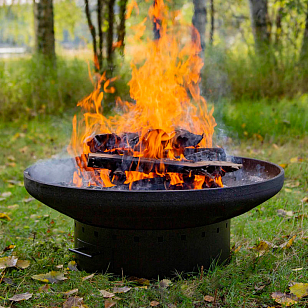 Чугунная чаша на круглом металлическом основании Concretika Iron D 80 с зольником для сада и загородного дома Чугунная чаша на круглом металлическом основании Concretika Iron D 80 с зольником, уличное оборудование