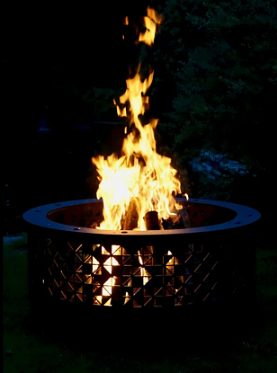 Уличный очаг Grey Stone Flamm Trigon для сада и загородного дома Уличный очаг Grey Stone Flamm Trigon, уличное оборудование