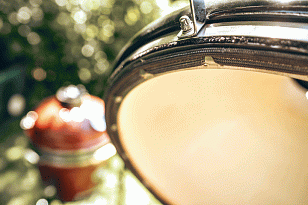 керамический гриль monolith junior red 2.0 на ножках для приготовления пищи Керамический гриль Monolith Junior Red 2.0 на ножках