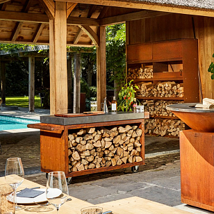 Разделочный столик с поленницей OFYR 135 с керамикой для приготовления пищи Разделочный столик с поленницей OFYR 135 с керамикой для сада